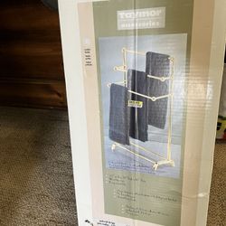 Gold Towel Rack Stand