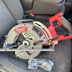Skill Saw Milwaukee M18 Fuel 18v