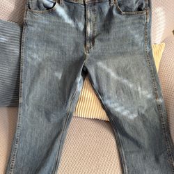 Men’s Wrangler jeans 40 X 32