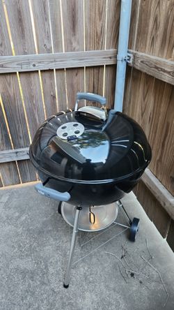 BBQ PIT