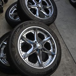 Silverado / Tahoe Yukon Tires 