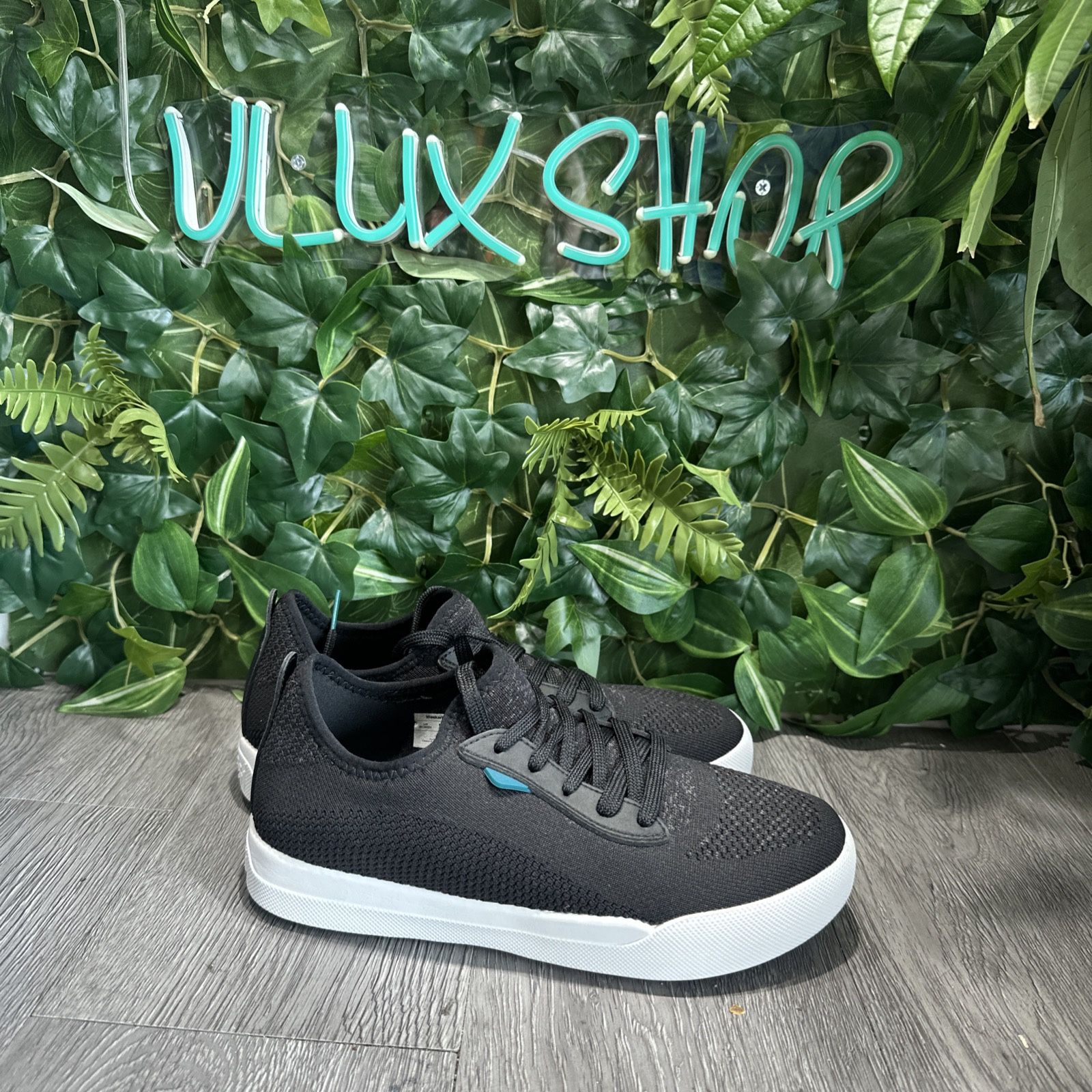 Vessi Womens Weekend Sneaker Size 7 Waterproof Black Knit Casual Shoe MINT EUC