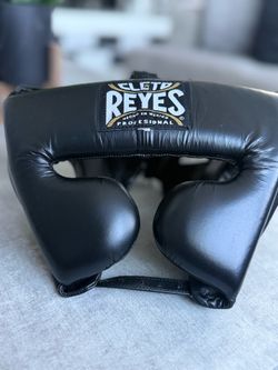 Cleto Reyes Cheek Protector Medium Size