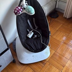 4 Moms Baby Mamaroo