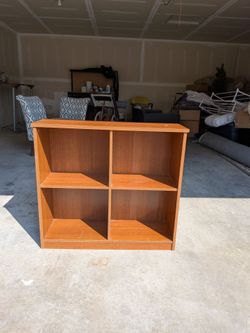Small bookshelf composite material