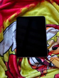 Apple iPad (A16) 11th Generation – 128GB – Silver – Wi-Fi
