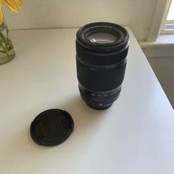 Fijinon Fujifilm XF 55-200mm Lens - BRAND NEW