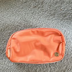 Brand new Lululemon Belt Bag Fanny Pack