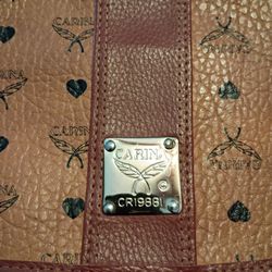 Cross Body (Carina)
