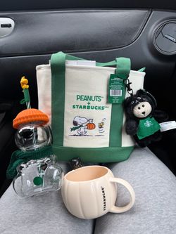 Starbucks snoopy collection