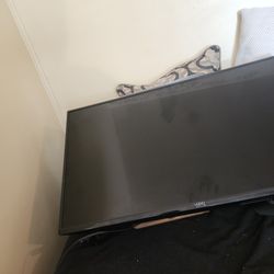 Vizio Smart TV With Remote. 