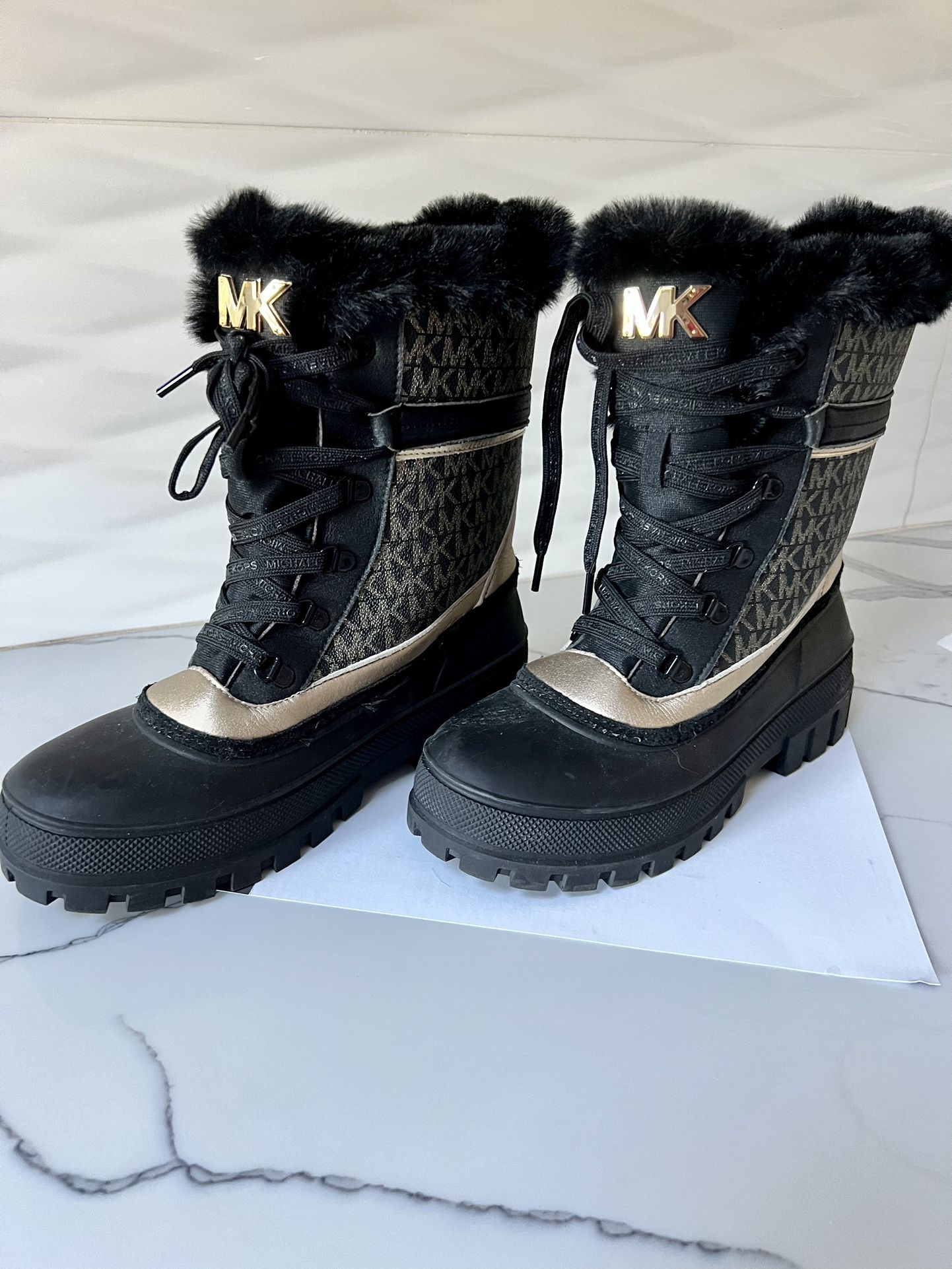 Women’s MK Designer Fur Lined  Boots