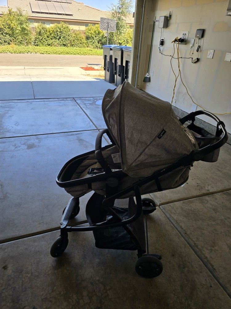 Evenflo Omni Plus Stroller.