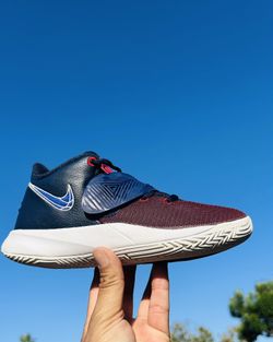 Nike Kyrie Flytrap III