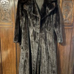 Vintage DAYTON’S Full Length Mink Coat Donald Brooks Missing Belt But In Excellent Condition Size Small 