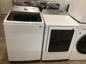 Samsung 5.5 cu.ft. Top Load Used Washer and Electric 7.4 cu.ft. New Scratch and Dent Dryer Set