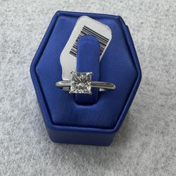 Platinum Diamond Ring 