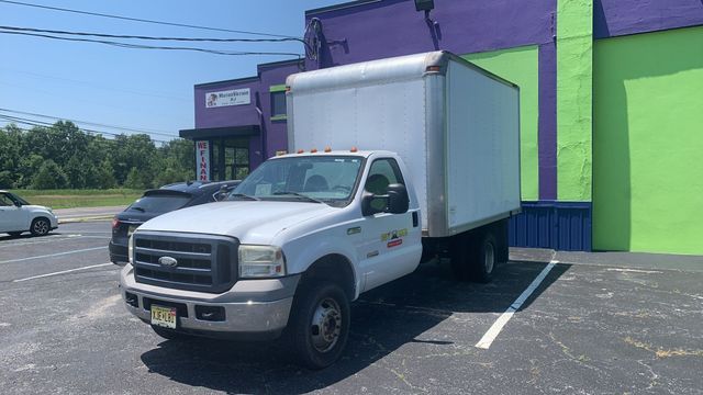 2006 Ford F350 Super Duty Regular Cab & Chassis