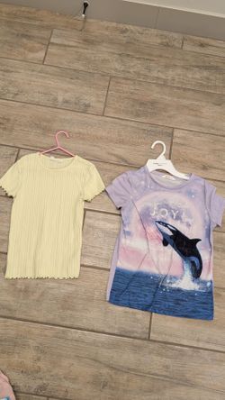 Girl shirt size L