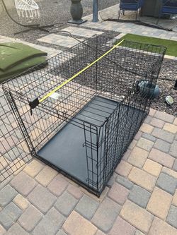 Dog Crate - Medium / Large Breeds (Black)