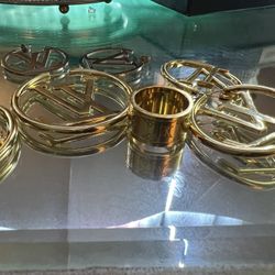 Louis Vuitton Med Sz earrings 