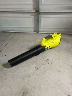 RYOBI 40V 120 MPH 550 CFM Cordless Battery Leaf Blower (Battery Not Included)