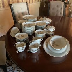 Noritake Fine China pattern 5414 Wheaton  - 83 pieces