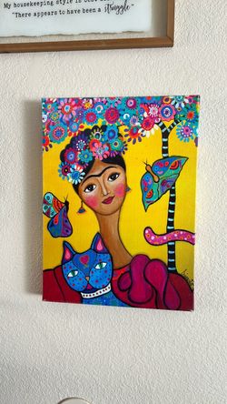 2 Frida Kahlo pictures