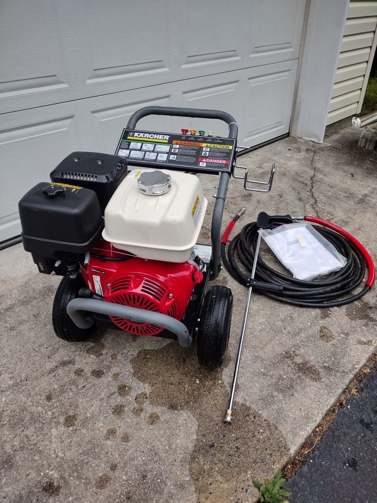 KARCHER COMMERCIAL POWER WASHER.. 13 HP HONDA .. LIKE NEW