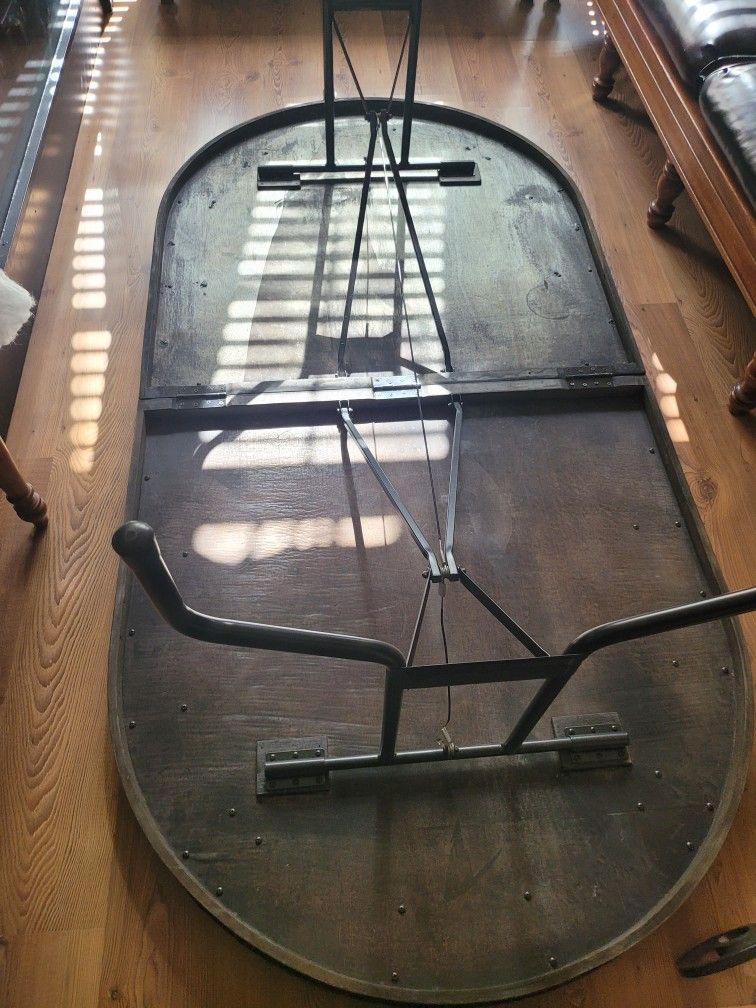 Poker Table