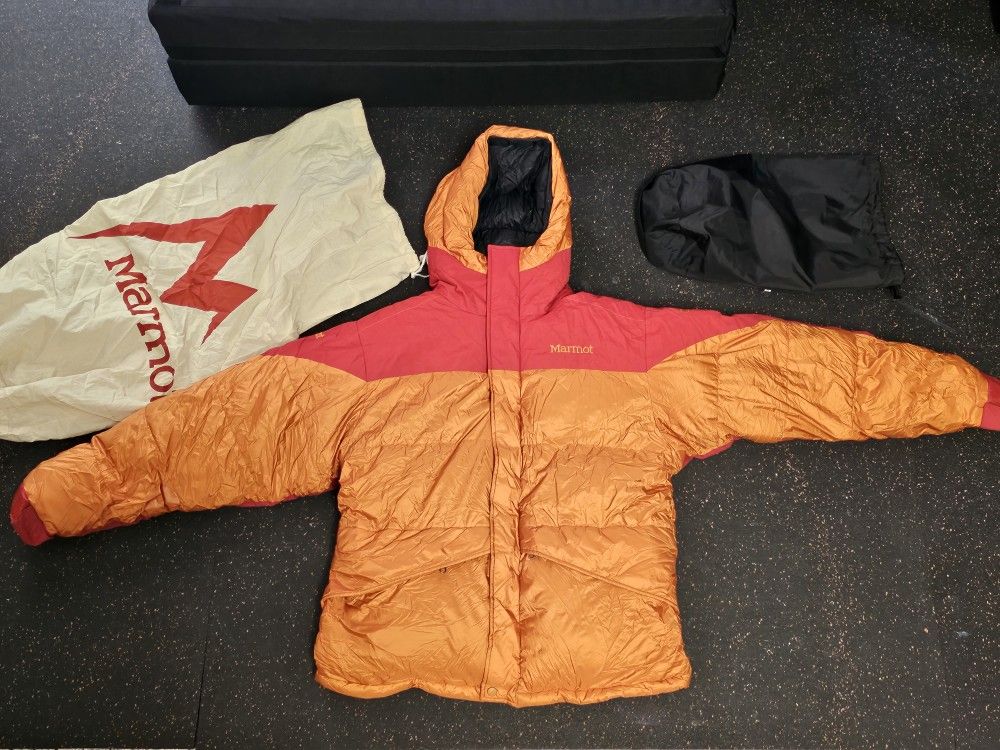 Marmot 8000 M Down Parka Size Medium