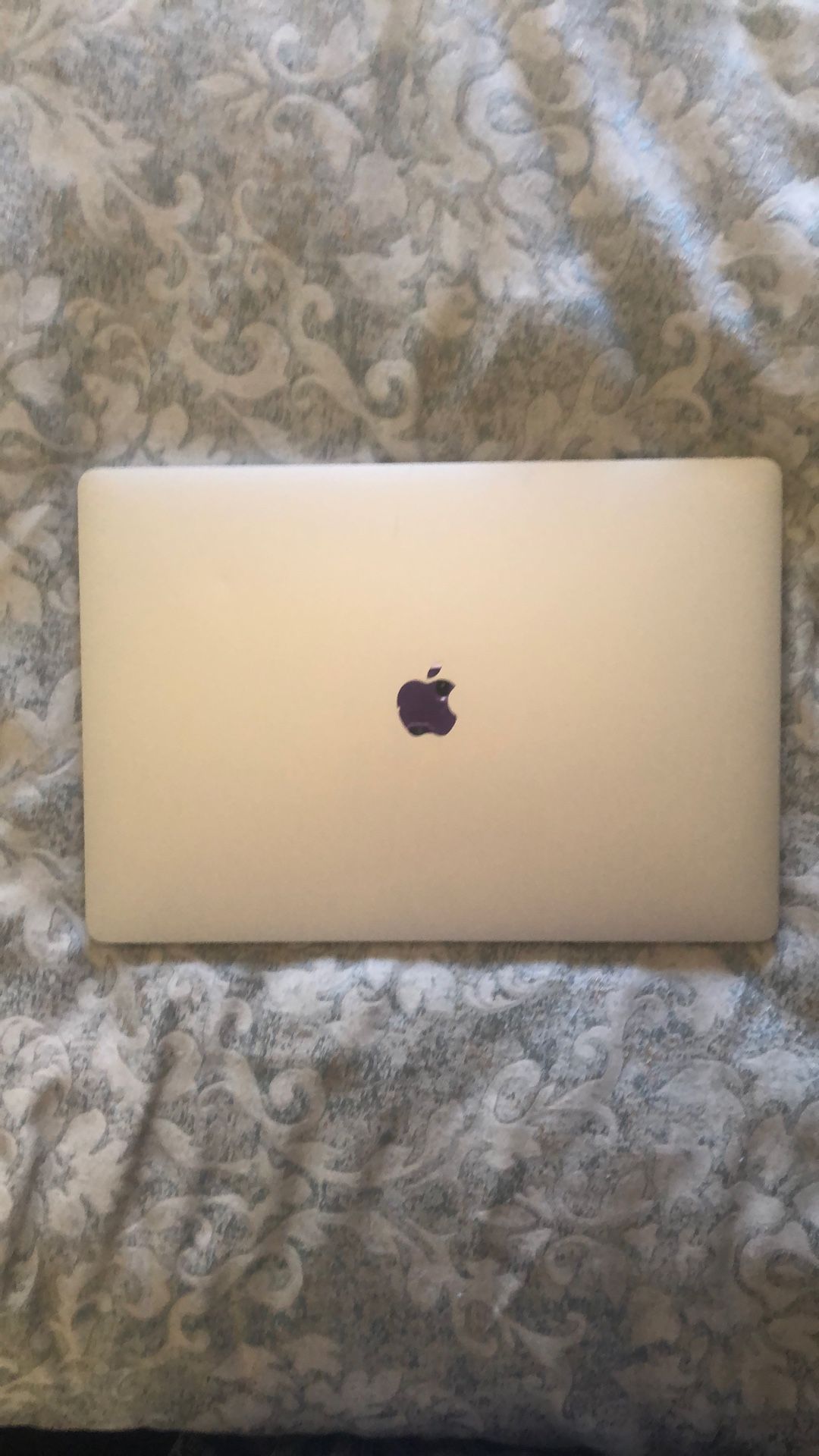 MacBook Pro 2019 16”