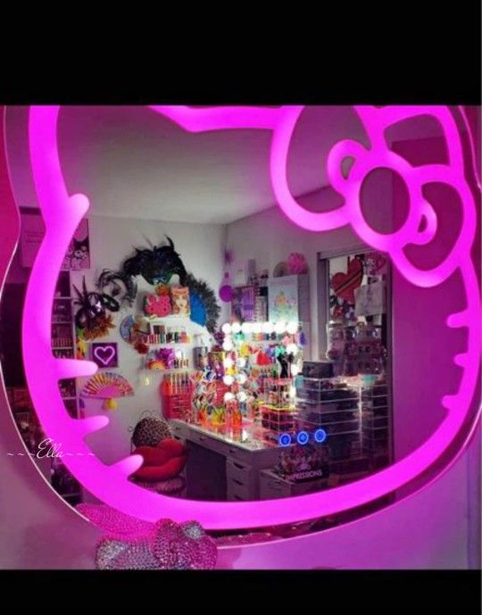 Hello Kitty LED Wall Mirror$10 Down Payment And Financing Available