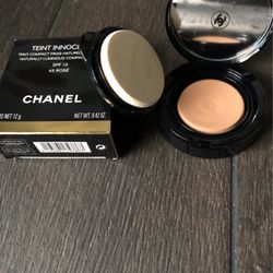 New Channel Teint Innocence Compact Makeup