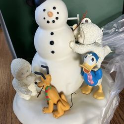 Disney Snow Babies Making Snow Friends 