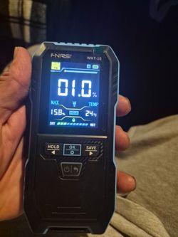 Moisture detector