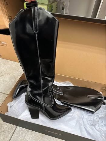 Black Heeled Cowboy Boots