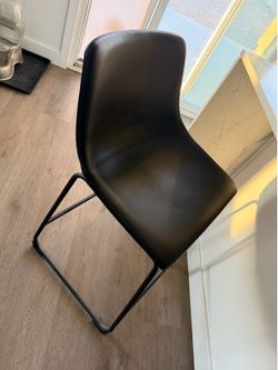 Bar stool