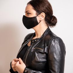 Face Silk Mask Black + storage Bag