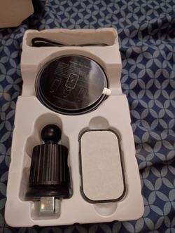 Magnetic Car mount/Charger iPhone only