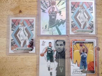 Giannis Antetokounmpo sport cards