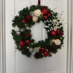 New  Christmas Wreath. 24 Inch