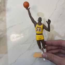 Kareem Abdul-Jabbar Action Figure (Los Angeles Lakers) 