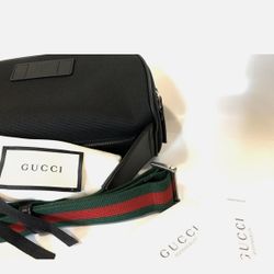 Brand New Gucci unisex Techno canvas bag