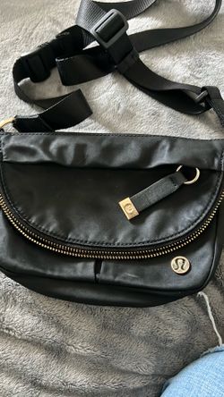Nice lululemon small bag