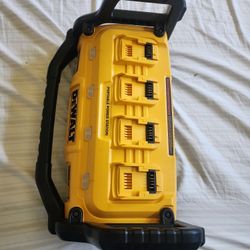 DEWALT
1800 Watt Portable Power Station and 20V/60V MAX Lithium-Ion Battery Charger