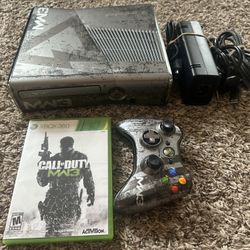 Xbox 360 S Slim Call Of Duty Modern Warfare 3 MW3