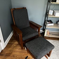 Solid Wood Rocking Chair And Foot Rocker
