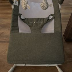 Baby Delights Bouncer
