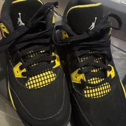 Jordan’s Size 1.5 Y